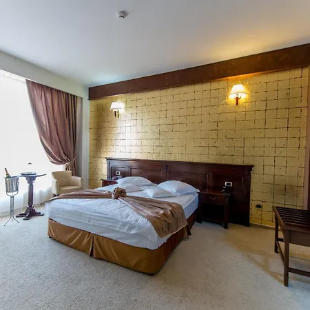 Rexton Hotel