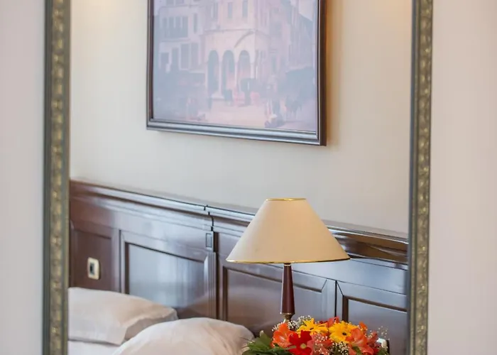 莱克斯顿酒店 4* 克拉奥华