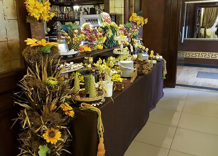 莱克斯顿酒店 4*