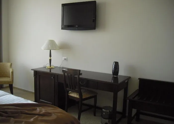 莱克斯顿酒店 克拉奥华