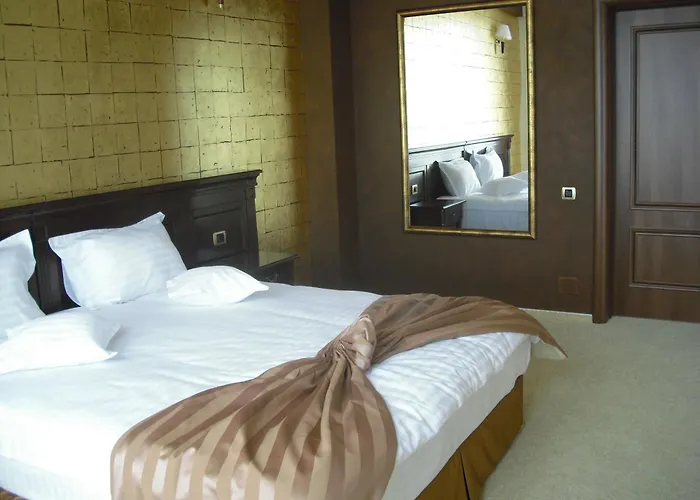 莱克斯顿酒店 克拉奥华