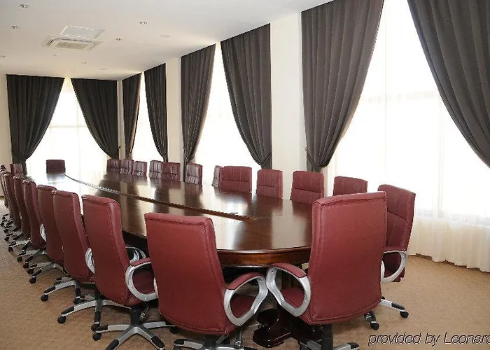 莱克斯顿酒店 4*